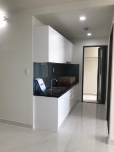 Phòng bếp Green River, Quận 8 Căn hộ Green River hướng Đông Nam, view sông và thành phố.