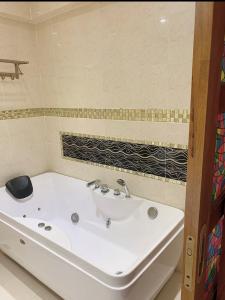 Nhà vệ sinh Phú Hoàng Anh Căn hộ Phú Hoàng Anh Lofthouse tầng cao, đầy đủ nội thất