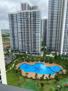 Hồ bơi Vinhomes Grand Park Quận 9 Căn hộ Vinhomes Grand Park tầng thấp, hướng nội khu thoáng mát.