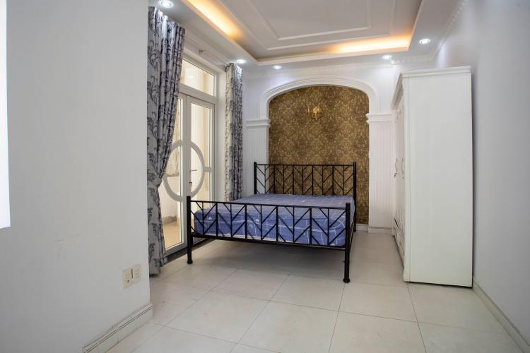 Phòng ngủ biệt thự Trần Não, Quận 2 Biệt thự thiết kế phong cách tân cổ điển, nội thất sang trọng.