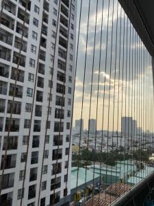 View M-One Nam Sài Gòn, Quận 7 Căn hộ M-One Nam Sài Gòn tầng trung, hướng Tây Nam.