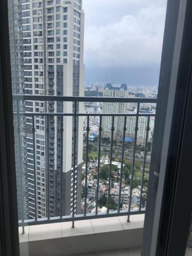  Cho thuê căn hộ 1 phòng ngủ Vinhomes Central Park, diện tích 53.4m2, thiết kế hiện đại, dọn vào ở ngay.