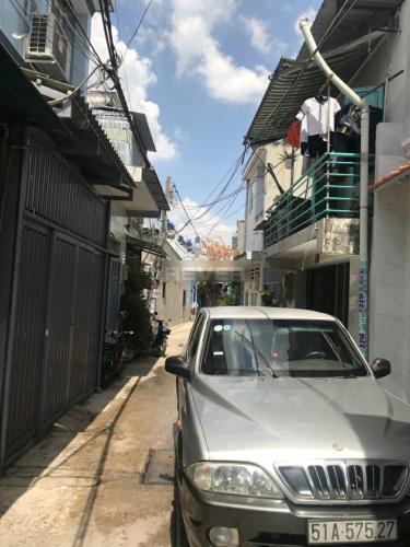 Hẻm nhà phố Tân Chánh Hiệp 33, Quận 12 Nhà phố hướng Tây, hẻm xe hơi vào tận nơi, sổ hồng riêng.