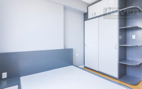 Tủ quần áo phòng ngủ chính Căn hộ Masteri Thảo Điền tầng cao T4B 3 phòng ngủ, nội thất tinh tế