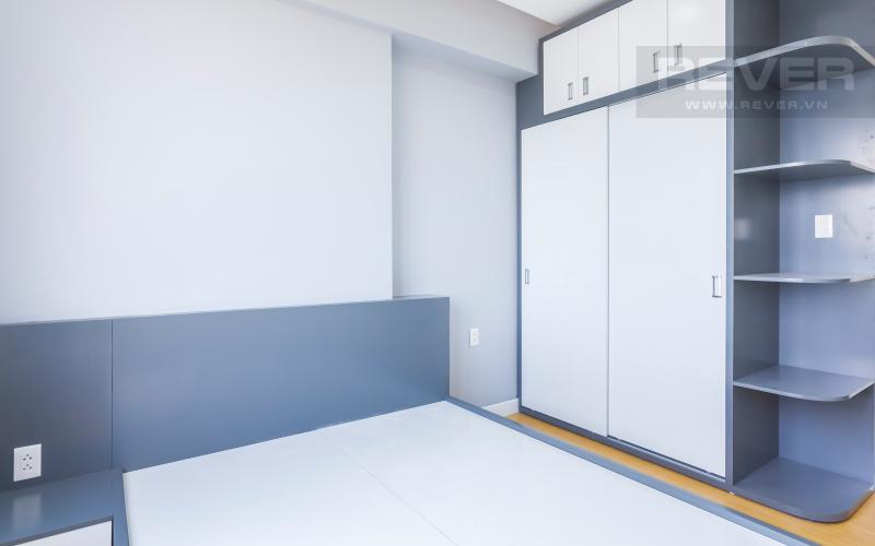 Tủ quần áo phòng ngủ chính Căn hộ Masteri Thảo Điền tầng cao T4B 3 phòng ngủ, nội thất tinh tế