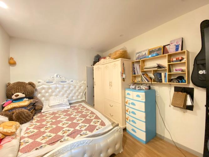 Phòng ngủ căn hộ  The Gold View Bán căn hộ The Gold View thuộc tầng trung, 2 phòng ngủ, diện tích 85m2, đầy đủ nội thất.