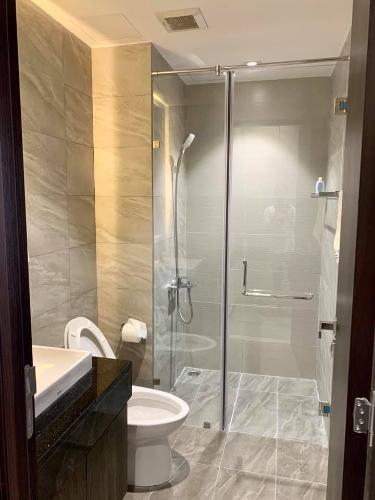 nhà vệ sinh căn hộ SUNRISE RIVERSIDE Cho thuê căn hộ Sunrise Riverside 2 phòng ngủ, diện tích 70m2, đầy đủ nội thất, view hồ bơi