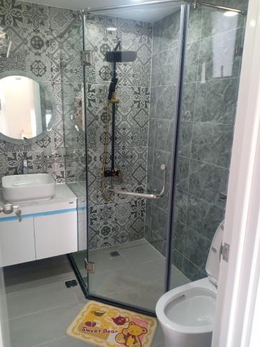 Nhà vệ sinh căn hộ Saigon South Residences Căn hộ Saigon South Residences tầng thấp, đầy đủ nội thất