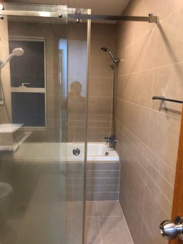 phòng vệ sinh căn hộ sunrise city Căn hộ Sunrise City tầng cao, hướng Đông Nam, đầy đủ nội thất.