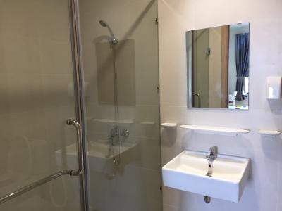 Phòng tắm Jamila Khang Điền, Quận 9 Căn hộ Jamila Khang Điền tầng cao, 2 phòng ngủ, view thành phố.