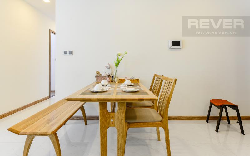 bàn ăn Căn hộ Vinhomes Central Park tầng trung Park 1 thiết kế hiện đại