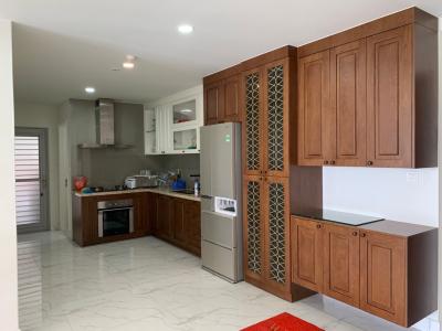 Phòng khách căn hộ SCENIC VALLEY Bán căn hộ Scenic Valley 2 phòng ngủ thuộc tầng thấp, diện tích 110.5m2, nội thất cơ bản