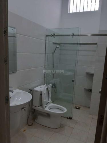 Nhà phố KDC Đông Dương đường Bưng Ông Thoàn quận 9 Nhà phố 2 mặt tiền đường lớn, rộng 230m2 hướng Tây Bắc.