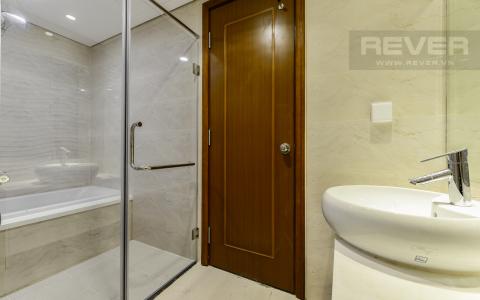 phòng tắm 2 Căn góc Vinhomes Central Park tầng cao Landmark 1 view trực diện về sông