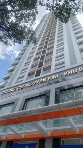 Toàn cảnh chung cư Nguyễn Kim, quận 10 Căn hộ chung cư Nguyễn Kim hướng Nam, view thành phố sầm uất