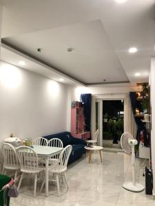 phòng khách căn hộ Richmond City Bán căn hộ tầng cao Richmond City nội thất cơ bản view thành phố.