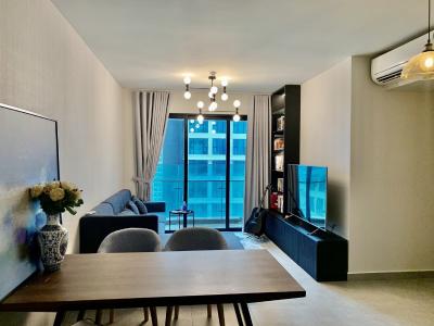 Phòng ăn Feliz En Vista Căn hộ Feliz En Vista tầng cao, view nội khu hồ bơi.