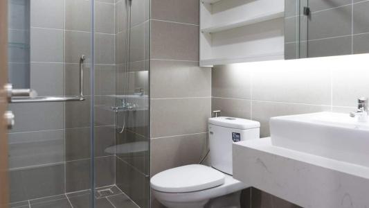 Nhà tắm căn hộ Officetel Sunrise CityView  Cho thuê căn hộ Officetel Sunrise CityView diện tích 35m2