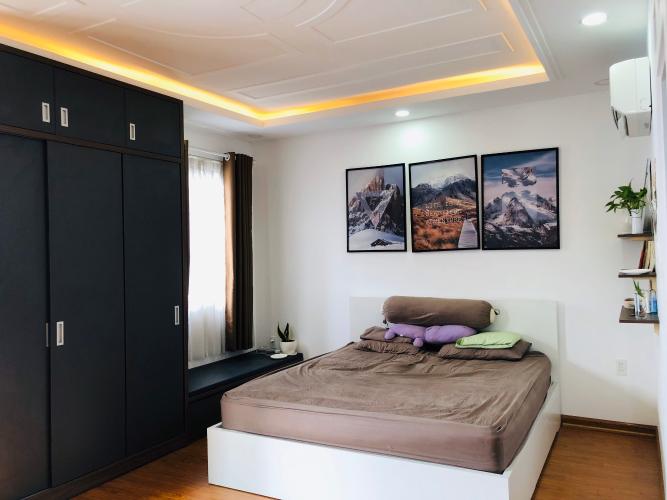 Phòng ngủ nhà Hoàng Hoa Thám, Bình Thạnh Nhà Hoàng Hoa Thám Bình Thạnh, nội thất gỗ, sân thượng thoáng mát.