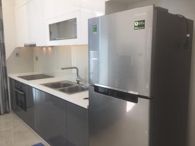 Phòng bếp căn hộ Vinhomes Golden River Cho thuê căn hộ Vinhomes Golden River 2PN, diện tích 70m2, đầy đủ nội thất, view sông Sài Gòn