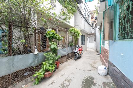 Bán nhà hẻm 357 CMT8, Quận 10, cách Vòng xoay Công trường Dân chủ 500m