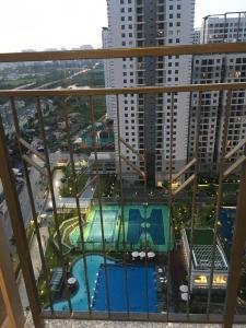 View căn hộ Saigon South Residence Bán căn hộ Saigon South Residence nội thất đầy đủ, ban công hướng Bắc.