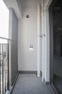 ban công căn hộ SAIGON SOUTH RESIDENCE Bán căn hộ Saigon South Residence 2PN, diện tích 71m2, bàn giao thô, ban công Đông Nam