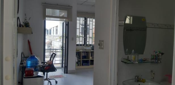 Nhà phố quận 7 Bán nhà phố đường hẻm đường Huỳnh Tấn Phát, phường Phú Thuận, quận 7, diện tích đất 69.7m2, nội thất cơ bản.