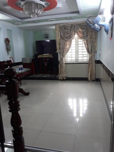 Nhà phố Lâm Thị Hồ quận 12 Nhà phố hướng Nam hẻm oto, sổ hồng riêng, nội thất cơ bản.