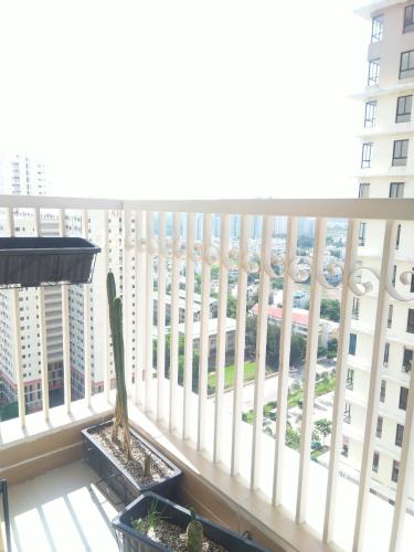 Ban công căn hộ ERA TOWN Bán căn hộ Era Town tầng trung, 3 phòng ngủ, diện tích 89m2, thiết kế hiện đại.