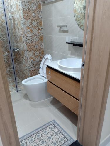 Phòng tắm căn hộ Saigon South Residence Căn hộ Saigon South Residences tầng thấp, đầy đủ nội thất