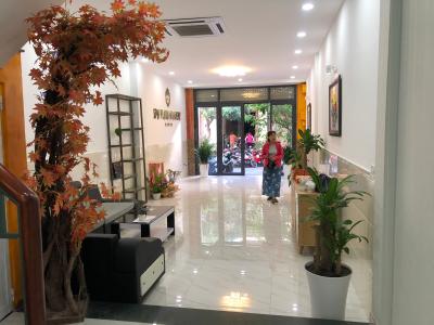 Phòng khách nhà phố quận 7 Bán nhà phố KDC Nam Long, phường Phú Thuận, quận 7, diện tích đất 78m2, diện tích sử dụng 194.9m2, sổ hồng đầy đủ.