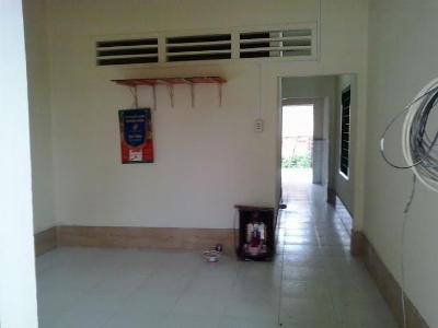 Bán nhà hẻm quận 9 có nhà hướng Tây Bắc, sổ hồng chính chủ, giao nhà ngay.