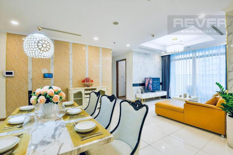 Cho thuê căn hộ Vinhomes Central Park 4PN, đầy đủ nội thất, hướng ban công Đông Nam, view thành phố