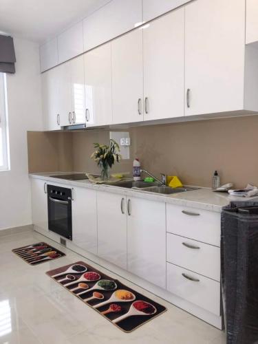 Bếp căn hộ SAIGON MIA Cho thuê căn hộ Saigon Mia 2PN, diện tích 78m2, đầy đủ nội thất, ban công hướng Đông