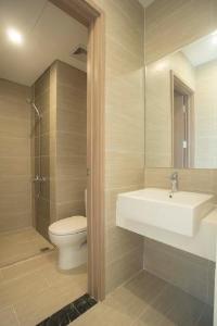 Toilet Vinhomes Grand Park Quận 9 Căn hộ Vinhomes Grand Park tầng cao, hướng nội khu thoáng đãng.