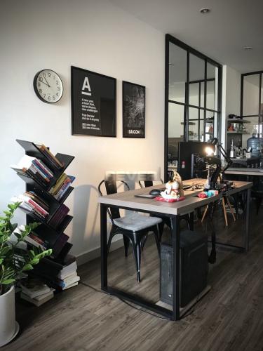 Phòng khách căn hộ Cityland Park Hills, Gò Vấp Căn hộ Cityland Park Hills hướng Nam đầy đủ nội thất cao cấp.