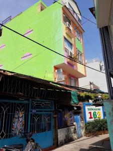 Hẻm nhà phố Cây Sung, Quận 8 Nhà phố quận 8 hẻm xe hơi, sổ hồng riêng, nội thất cơ bản.