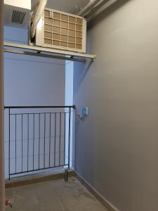 Lô gia Vinhomes Grand Park Quận 9 Căn hộ Vinhomes Grand Park tầng trung, kèm nội thất cơ bản.