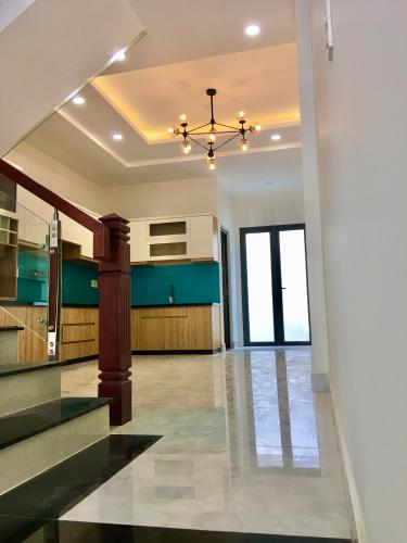 Nhà phố đường Quang Trung, Gò Vấp Nhà phố Gò Vấp hướng Tây hiện trạng nhà còn mới, hẻ xe hơi.