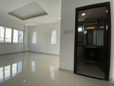 PHÒNG NGỦ 2 biệt thự KDC Nam Long Q7 Biệt thự KDC Nam Long nội thất cơ bản, tông trắng, thiết kế hiện đại.