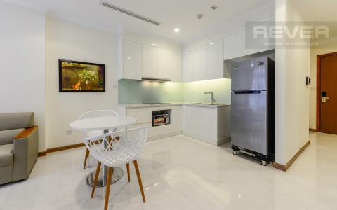 Bàn ăn Căn hộ Vinhomes Central Park tầng cao Landmark 1 full nội thất