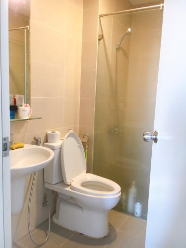 Phòng tắm căn hộ Opal Riverside, Thủ Đức Căn hộ chung cư Opal Riverside ban công hướng Tây Bắc, đầy đủ nội thất.