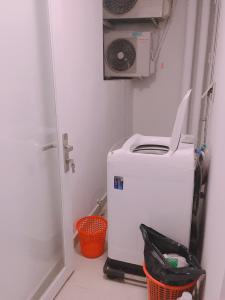 Lô gia Carillon 5, Tân Phú Căn hộ Carillon 5 tầng cao, ban công hướng Tây Nam, thiết kế hiện đại.