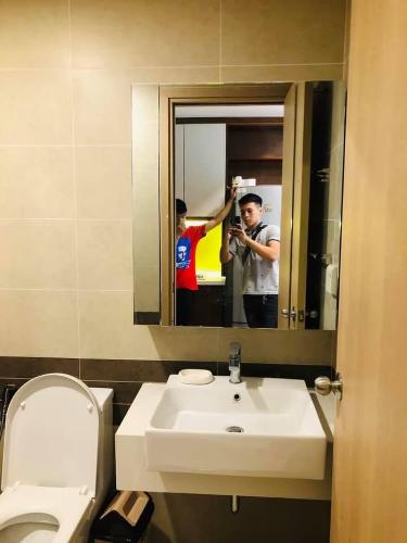 Nội thất Rivergate Residence Căn hộ Rivergate Residence tầng 10, đầy đủ nội thất.