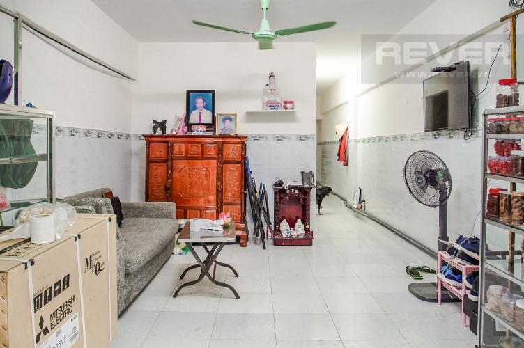 Phòng khách căn hộ chung cư Ngô Gia Tự Bán căn hộ tầng trệt Chung cư Ngô Gia Tự 2PN, diện tích 35m2, nội thất cơ bản, cách vòng xoay Lý Thái Tổ 500m