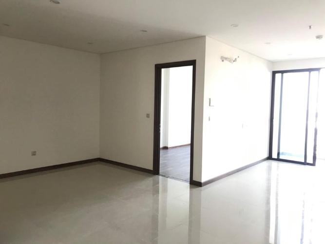 Phòng khách Hado Centrosa Garden, Quận 10 Căn hộ Hado Centrosa Garden tầng cao, view hồ bơi.