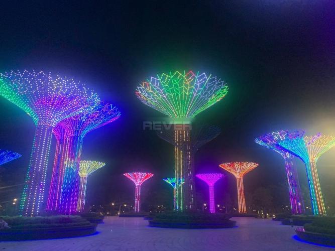 Toàn cảnh Vinhomes Grand Park Quận 9 Căn hộ Vinhomes Grand Park tầng cao, view sông trữ tình thoáng mát.