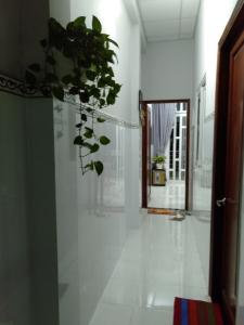 Nhà phố Bình Tân Bán nhà hẻm Bình Trị Đông, Bình Tân, sổ hồng, hướng Nam, cách Vòng xoay Phú Lâm 1.5km