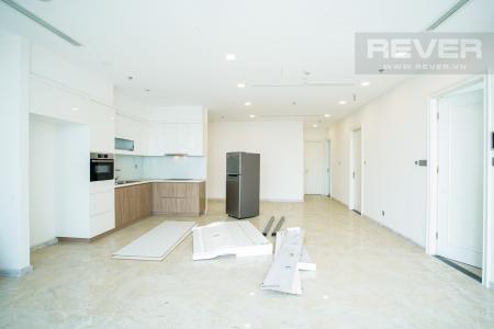 Bán căn hộ Vinhomes Golden River 3PN, tầng trung, nội thất cơ bản, ban công Đông Nam, view sông Sài Gòn